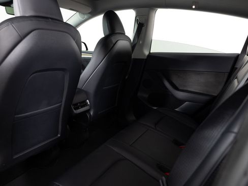 Used 2023 Tesla Model Y Long Range AWD/4WD image 18