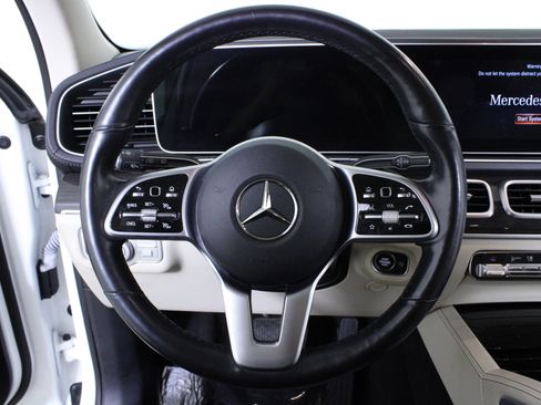 Used 2022 Mercedes-Benz GLS 450 4MATIC image 25