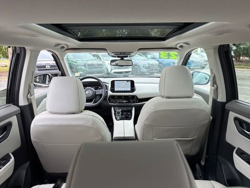 Certified 2023 Nissan Rogue SL w/ SL Premium Package image 36