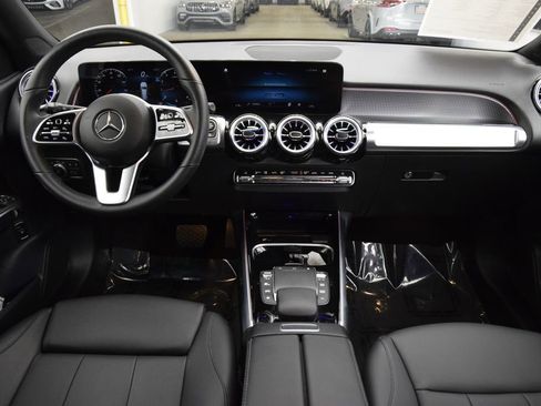 Certified 2022 Mercedes-Benz GLB 250 4MATIC image 19