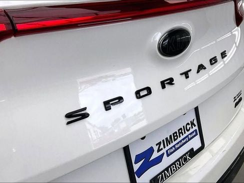 Used 2022 Kia Sportage Nightfall Edition AWD/4WD image 9