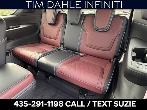 New 2026 INFINITI QX80 Autograph w/ Premium Cargo Package image 15