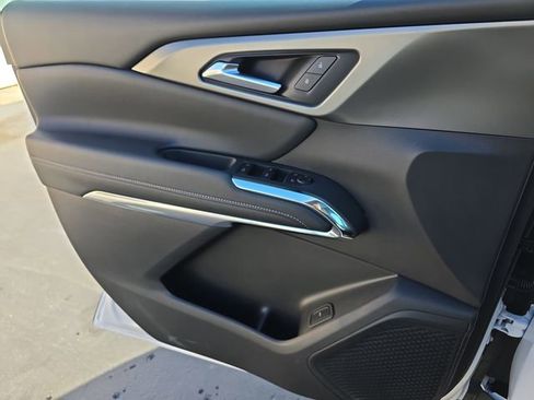 New 2026 Chevrolet Traverse LT w/ Sun and Wheel Package image 29