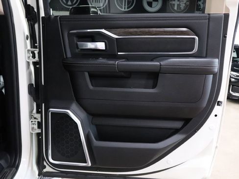 Used 2020 RAM 2500 Laramie image 16