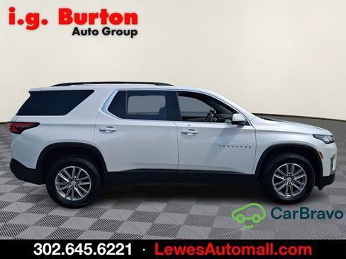 Used 2023 Chevrolet Traverse LT FWD image 7