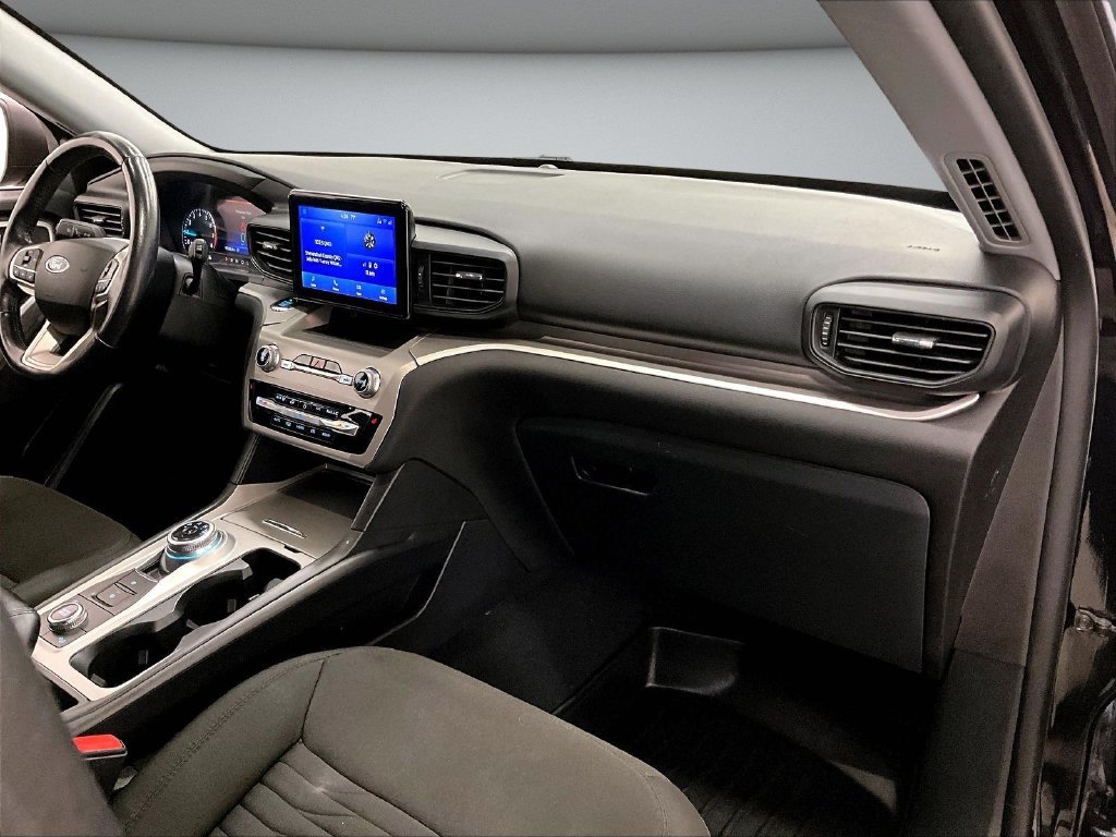 Used 2021 Ford Explorer XLT AWD/4WD image 26