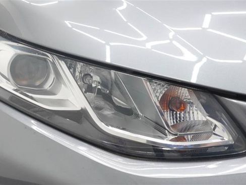 Used 2018 Chevrolet Volt LT w/ Comfort Package FWD image 26