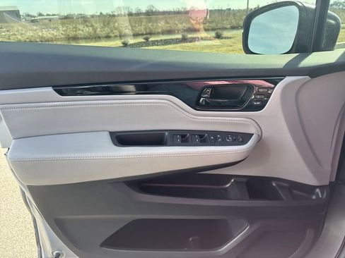 Used 2024 Honda Odyssey Touring image 39