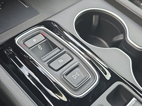 Used 2025 Honda Pilot Black Edition image 25