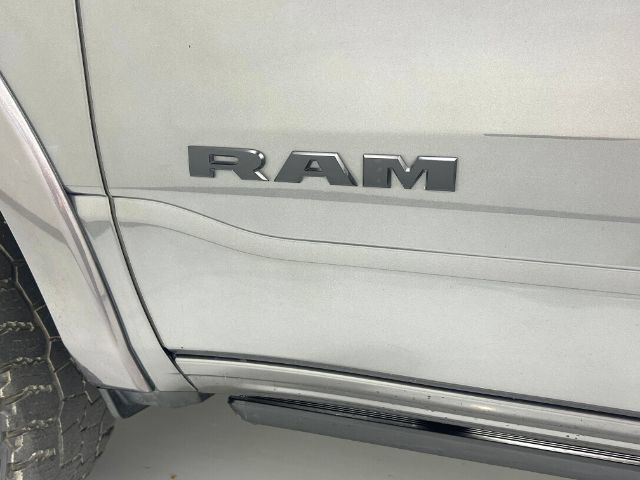 Used 2022 RAM 1500 Limited AWD/4WD image 18