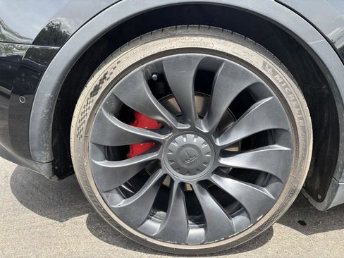 Used 2022 Tesla Model Y Performance AWD/4WD image 12