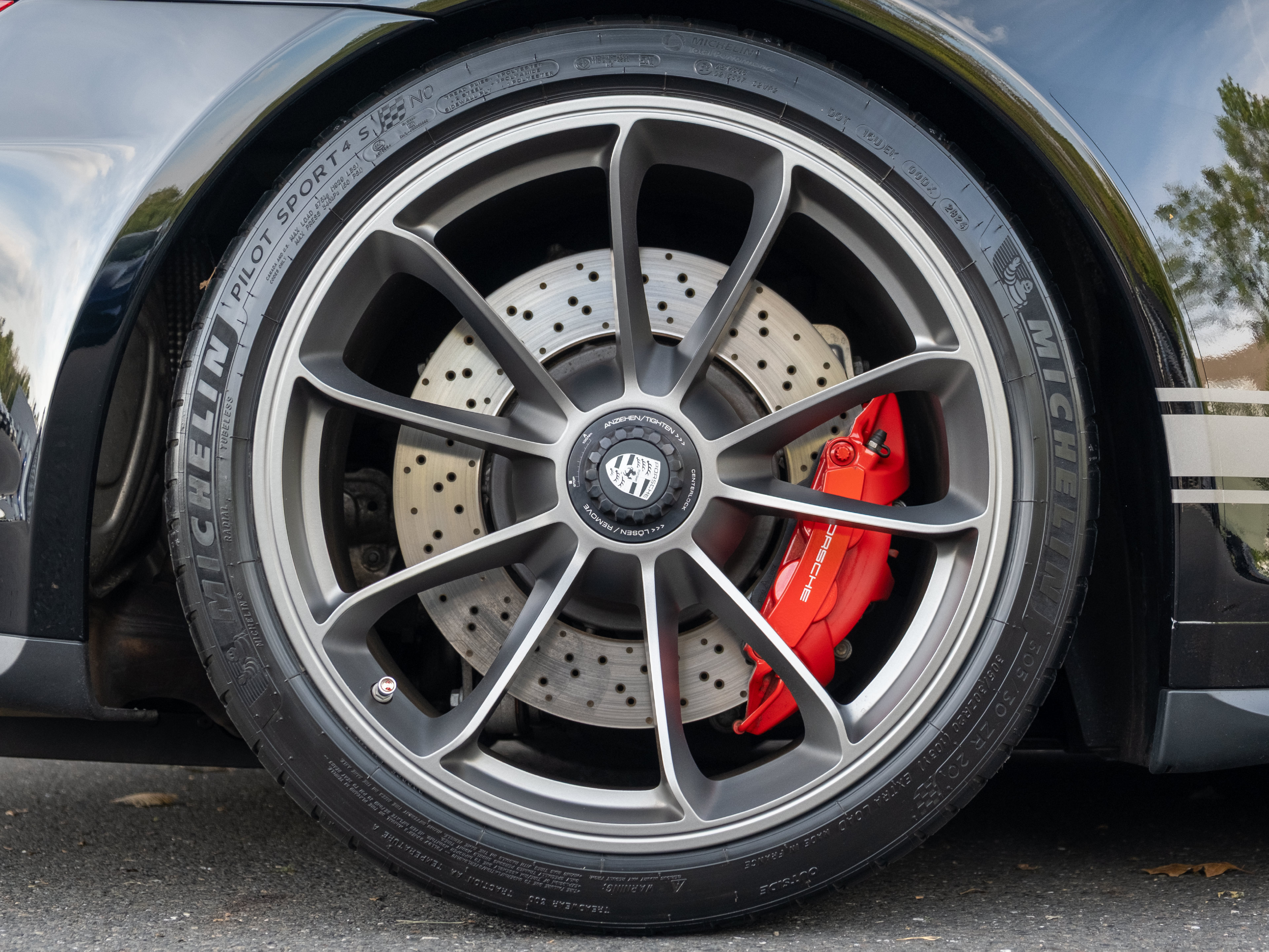 Certified 2018 Porsche 911 GT3 RWD image 14