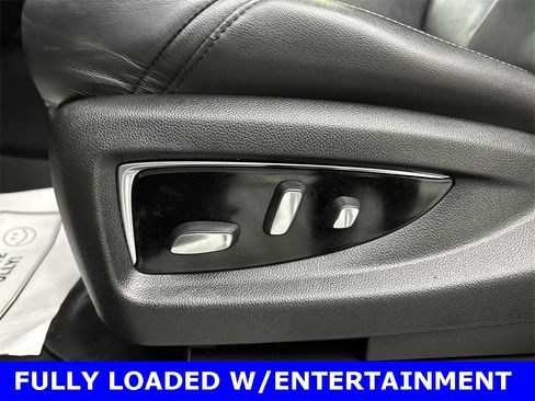 Used 2018 Cadillac Escalade ESV Premium Luxury image 10