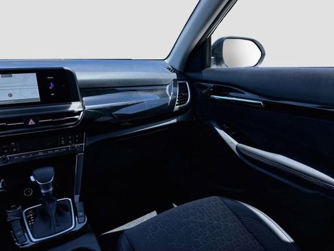 New 2026 Kia Seltos S FWD image 23