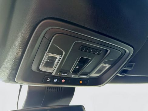 Used 2023 GMC Sierra 1500 AT4 w/ AT4 Preferred Package image 33