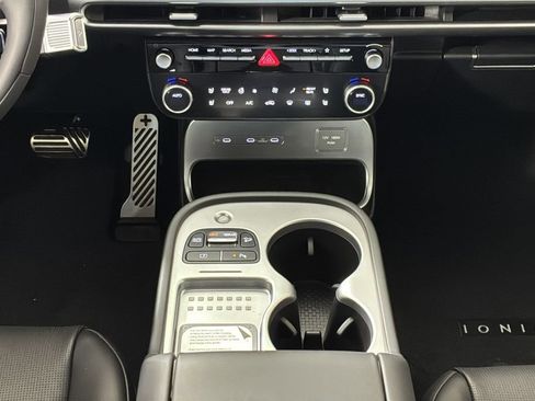 New 2026 Hyundai Ioniq 9 Calligraphy AWD/4WD image 25