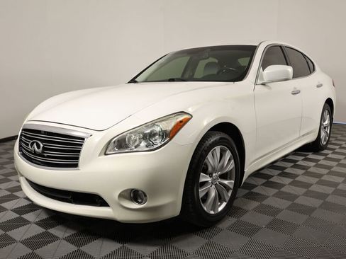 Used 2011 INFINITI M56 x w/ Deluxe Touring Pkg AWD/4WD image 5