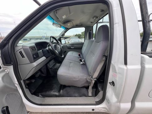 Used 2002 Ford F250 XL RWD image 41