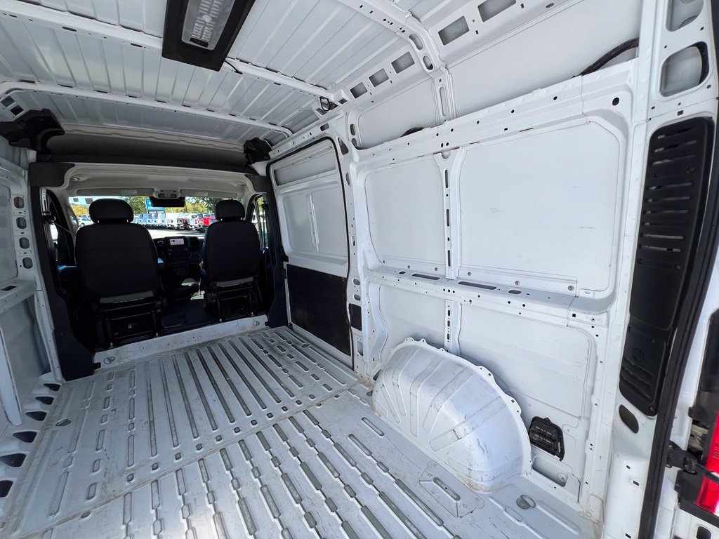 Used 2025 RAM ProMaster 2500 w/ Convenience Group FWD image 22