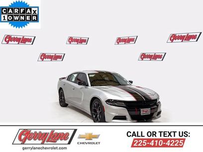 Used 2020 Dodge Charger SXT w/ Blacktop Package