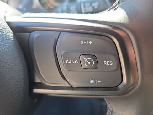 Used 2023 Jeep Wrangler Unlimited Sport AWD/4WD image 17