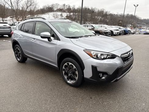Used 2023 Subaru Crosstrek 2.0i Premium image 7