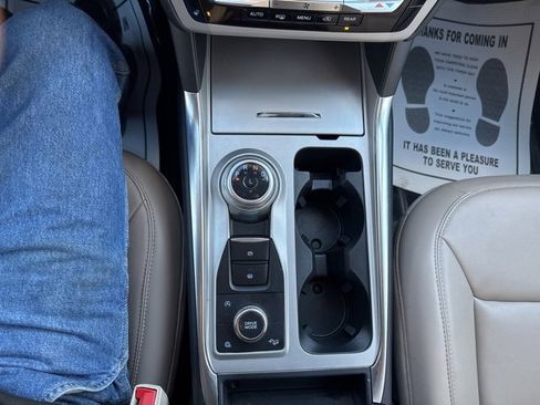 Used 2023 Ford Explorer XLT w/ Equipment Group 202A image 15