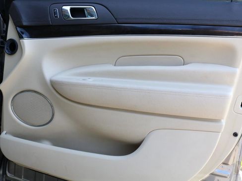 Used 2015 Lincoln MKT AWD w/ Equipment Group 201A image 48