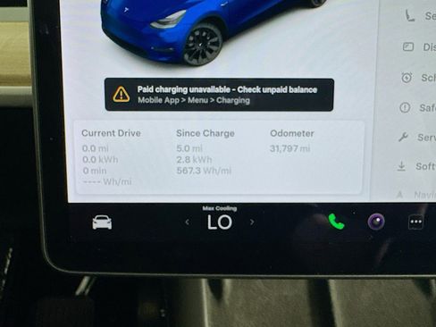 Used 2021 Tesla Model Y Long Range AWD/4WD image 18