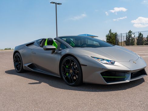 Used 2017 Lamborghini Huracan LP 580-2 RWD image 34