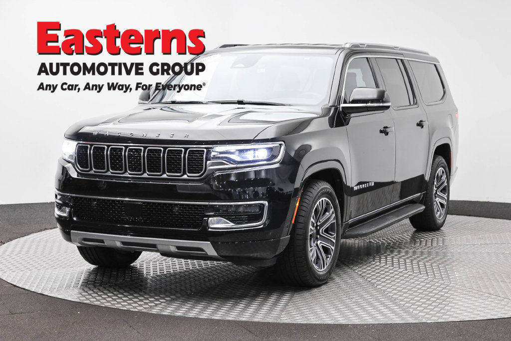 Used 2024 Jeep Wagoneer L Series II RWD image 1