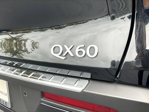 Certified 2024 INFINITI QX60 Luxe w/ Cargo Package AWD/4WD image 23