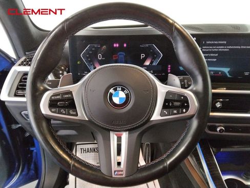 Used 2023 BMW X7 M60i image 10