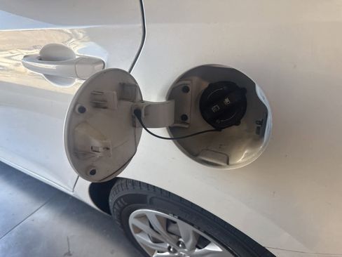 Used 2019 Hyundai Accent SE image 11