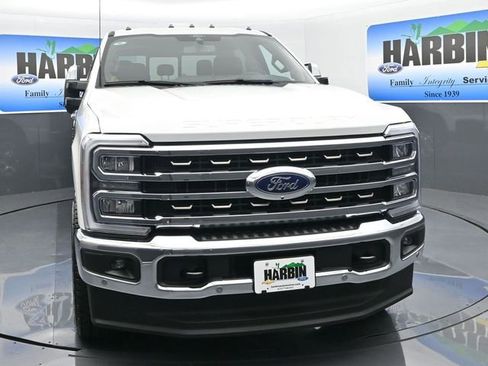 New 2026 Ford F250 4x4 Crew Cab Super Duty image 4