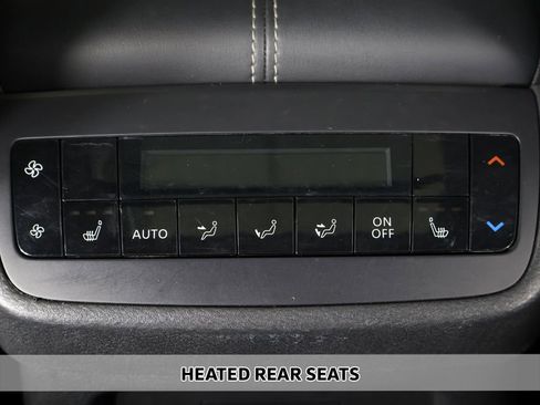 Used 2023 Nissan Pathfinder SL w/ SL Premium Package AWD/4WD image 9