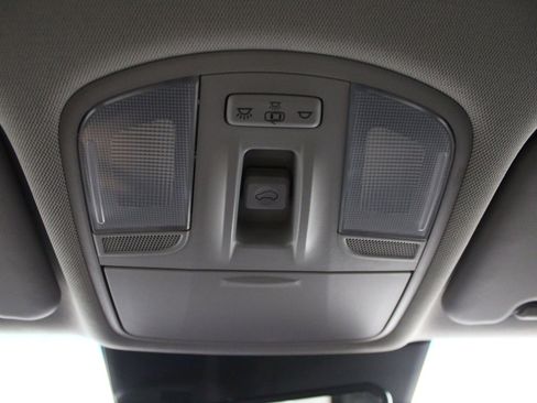 Used 2022 Hyundai Kona Limited FWD image 33