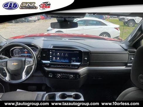 Used 2022 Chevrolet Silverado 1500 LT AWD/4WD image 16