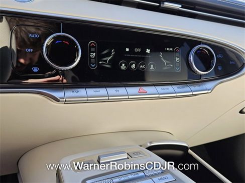 Used 2025 Genesis Electrified GV70 w/ Prestige Package image 23