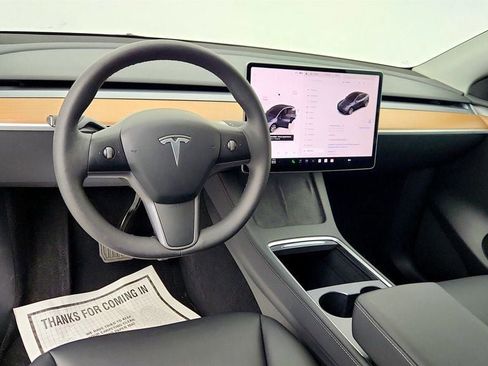 Used 2023 Tesla Model Y Long Range image 12