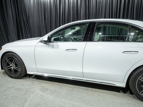 New 2026 Mercedes-Benz E 450 4MATIC Sedan image 5