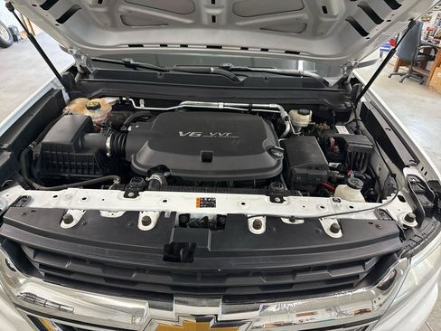 Used 2018 Chevrolet Colorado W/T w/ WT Convenience Package AWD/4WD image 58