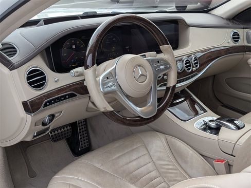 Used 2019 Mercedes-Benz S 560 Sedan image 13