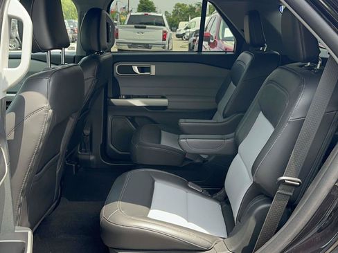 Certified 2023 Ford Explorer XLT w/ Equipment Group 202A AWD/4WD image 14