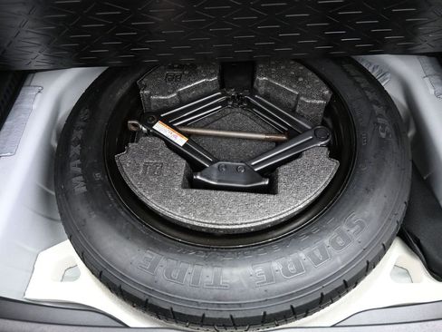 Certified 2024 Toyota RAV4 LE image 22