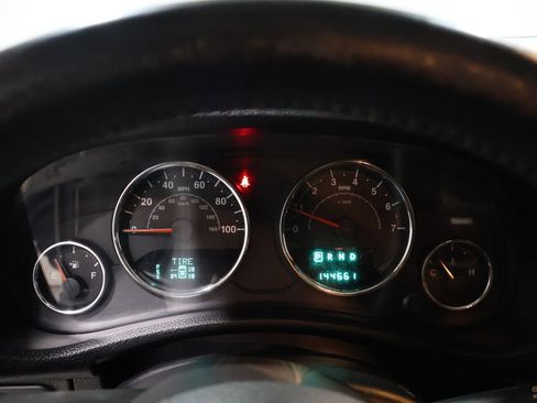 Used 2014 Jeep Wrangler Unlimited Rubicon w/ Connectivity Group image 38