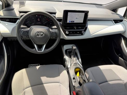 Used 2025 Toyota Corolla SE FWD image 15