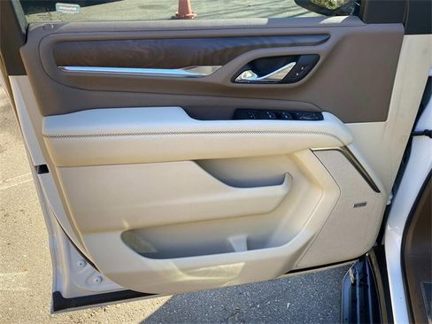 Used 2021 GMC Yukon Denali image 12