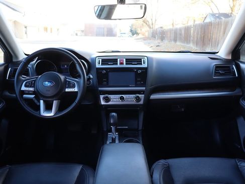 Used 2017 Subaru Outback 3.6R Limited image 16