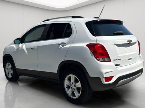 Used 2018 Chevrolet Trax LT w/ LT Convenience Package AWD/4WD image 8